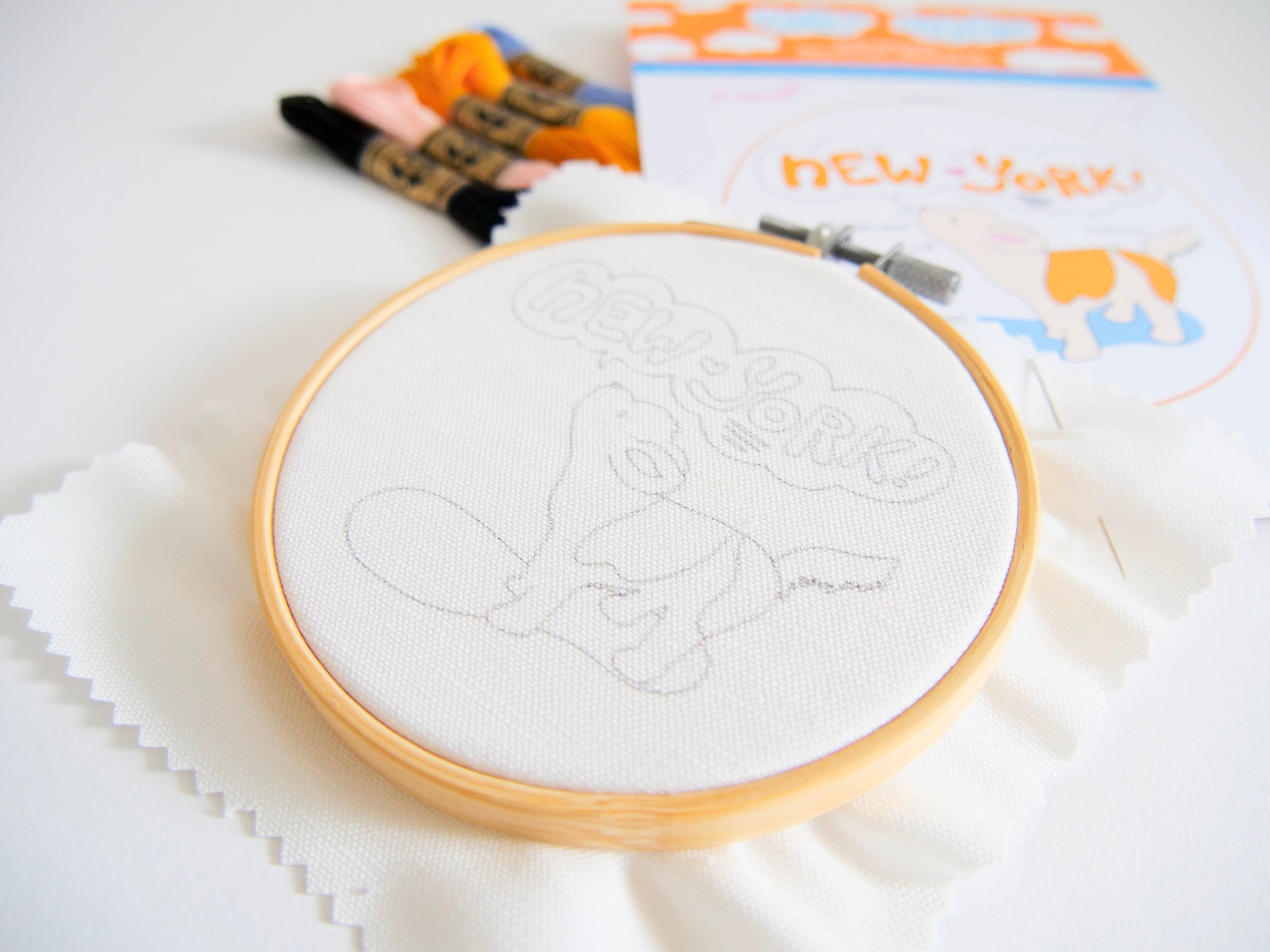 "New York!" Adorable Howling Dog Eco-Embroidery Kit (Joyful Threads / Winter Dreaming)