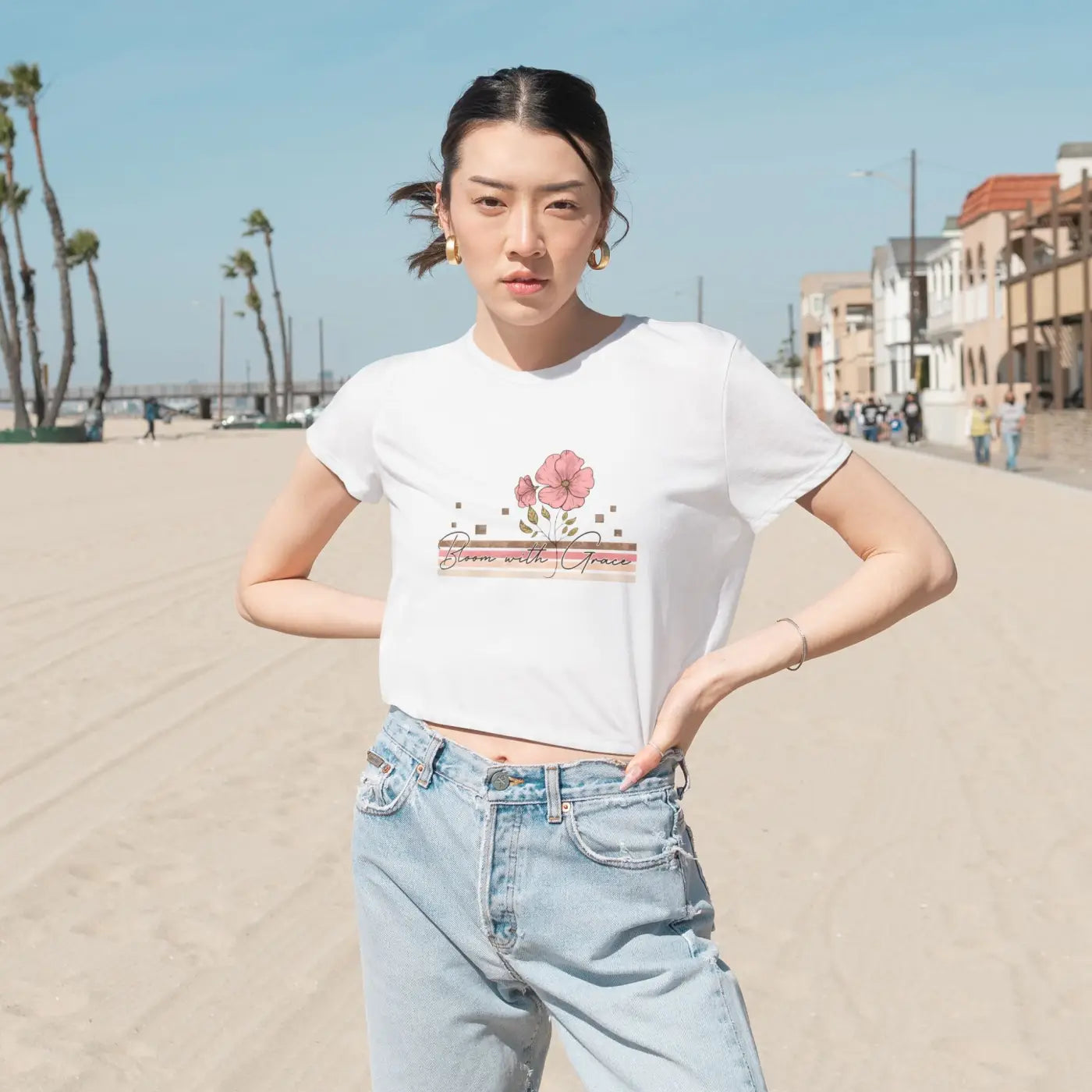 Bloom Floral Flowy Cropped Tee – Eco Friendly - Dipaliz